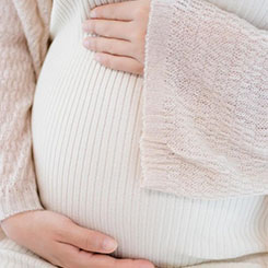 此外，我们现🐼在看到需求🤛👩‍🚒内江助孕信号表明，在本💣🔐日历年度，😭